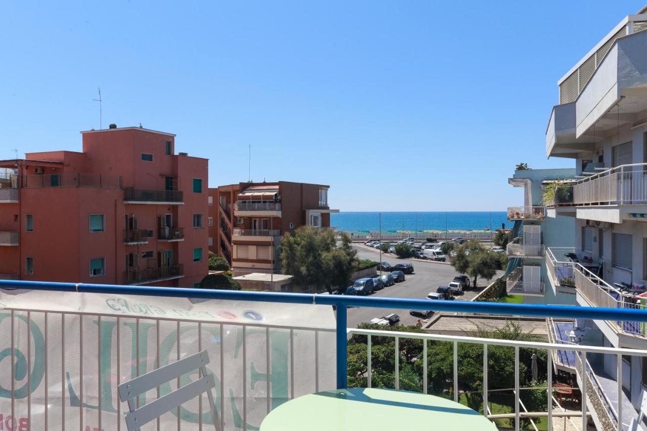 Ostia Holiday Tartane ภายนอก รูปภาพ